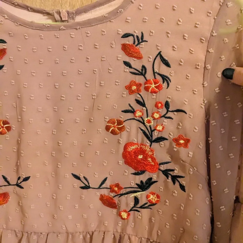 embroidered chiffon dress - Picture 3 of 5